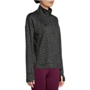 Quarter zip pullover